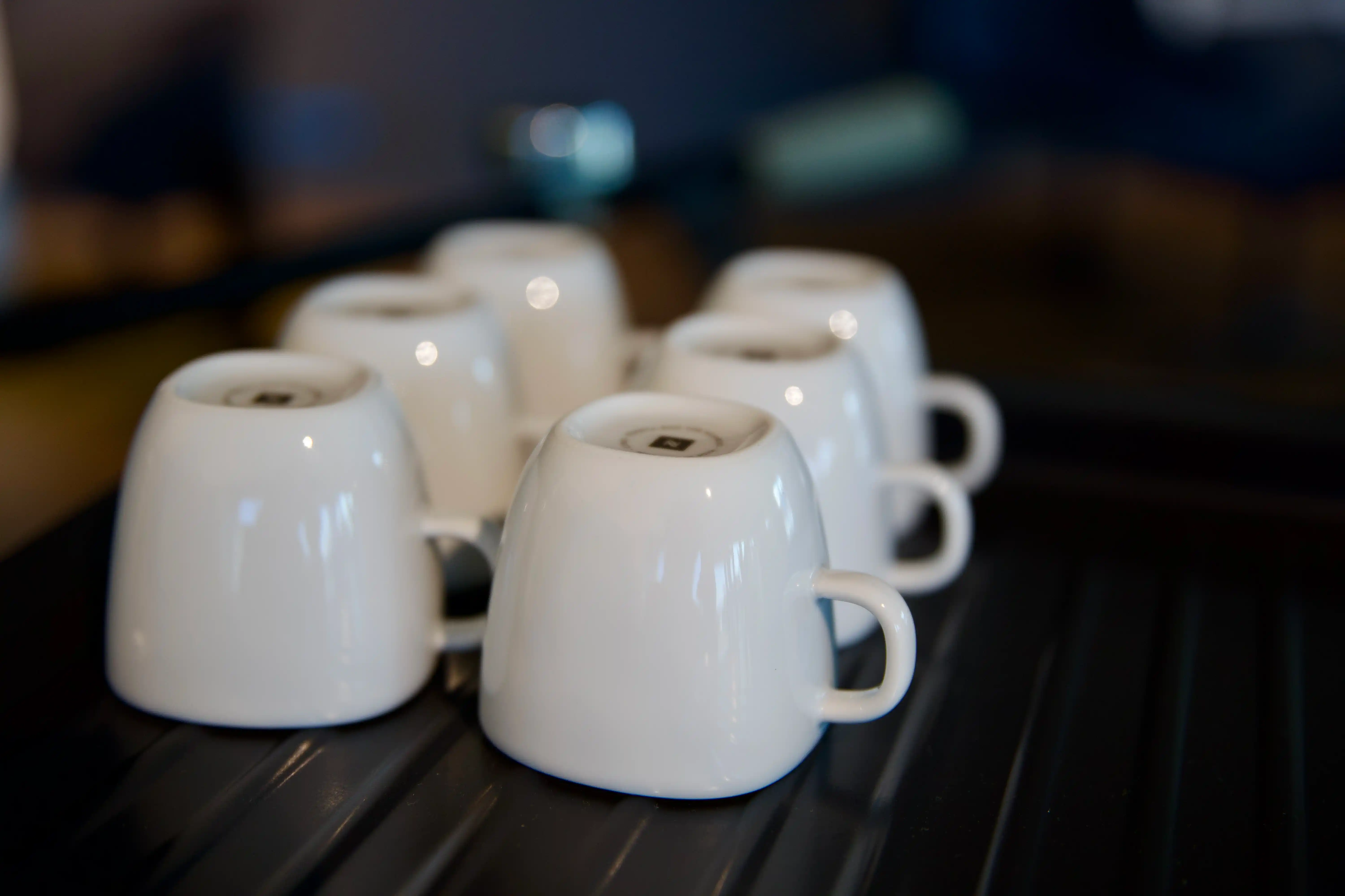 Nespresso Original Tassen über der Kaffeemaschine im WIETHOLT Hauptquartier in Velen